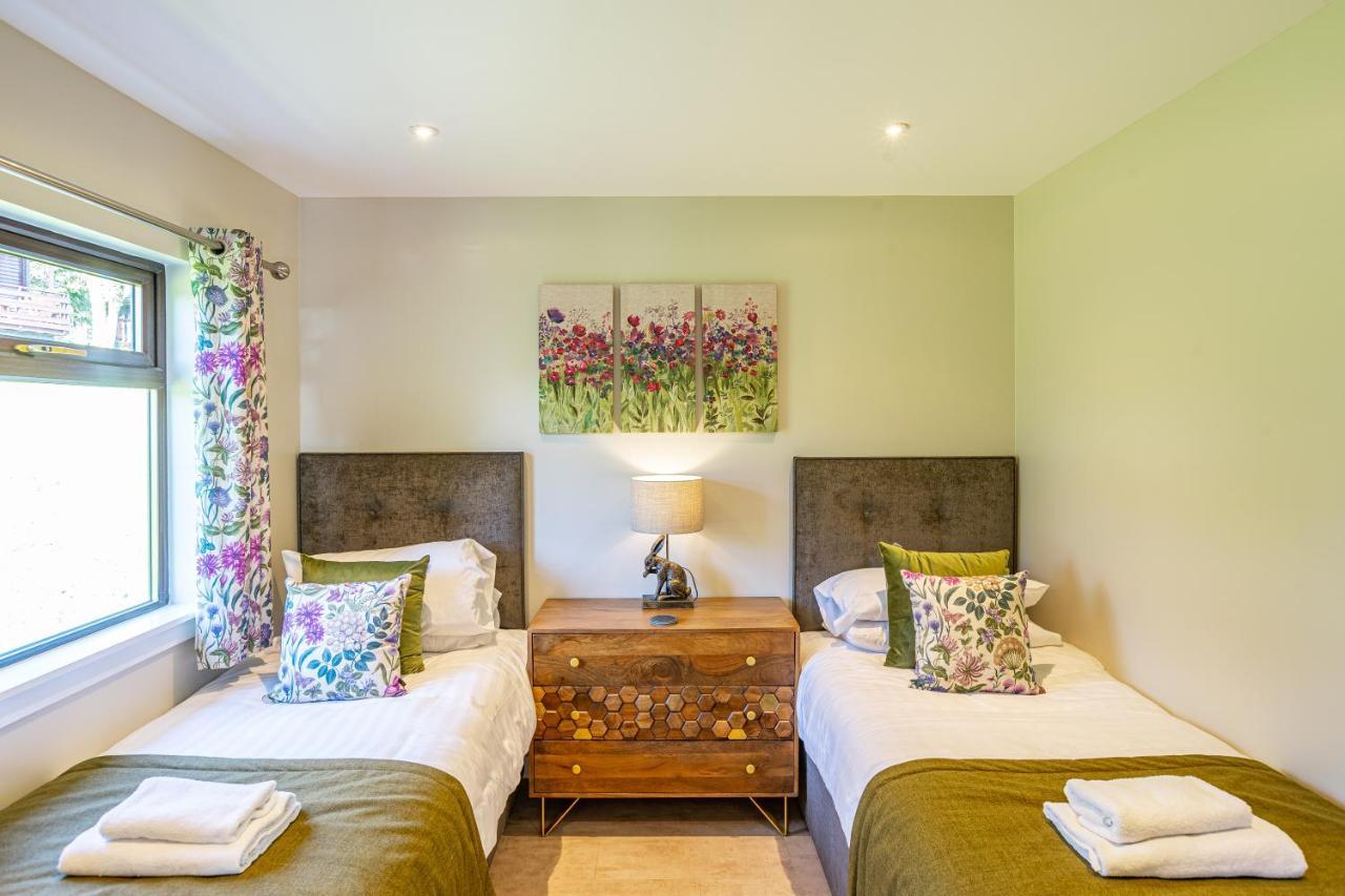 Chalet Birch 12 With Hot Tub Newton Stewart